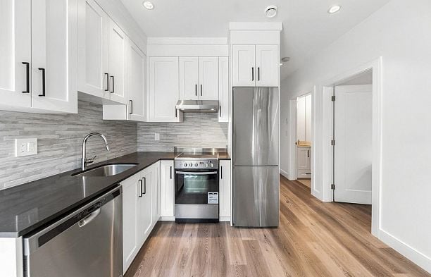 3412 W 43rd Avenue Southlands