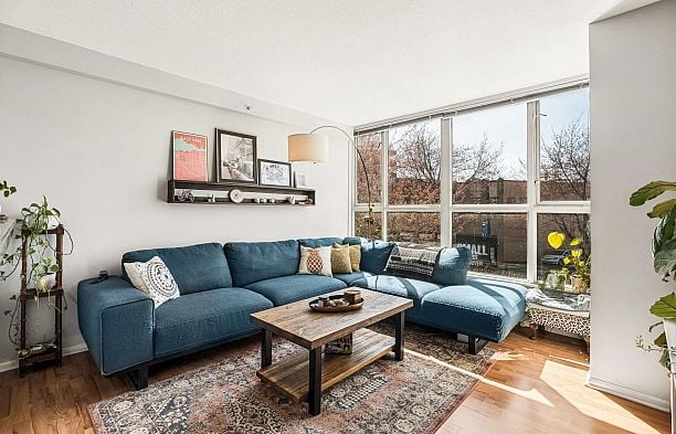 219 288 E 8th Avenue Mount Pleasant VE