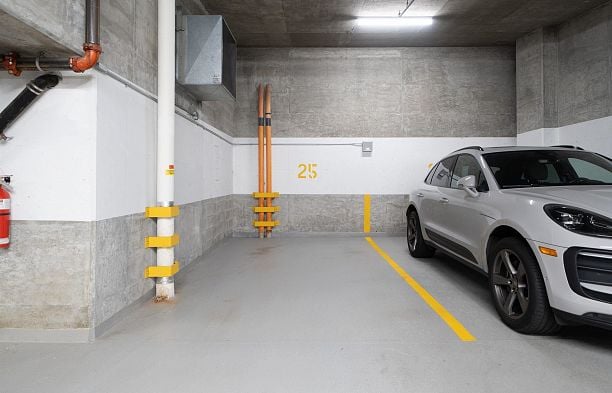 905 1316 W 11th Avenue Fairview VW