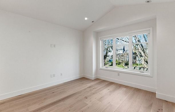 3530 W 43rd Avenue Southlands