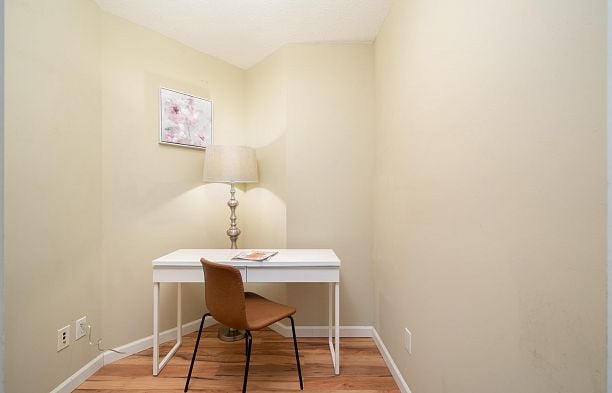 905 1316 W 11th Avenue Fairview VW