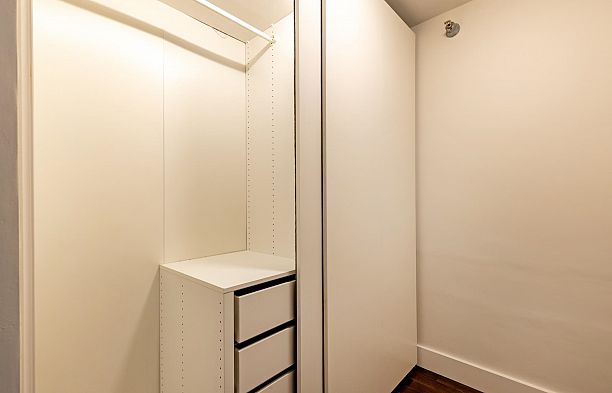 205 233 Abbott Street Downtown VW