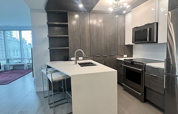 607 989 Nelson Street Downtown VW