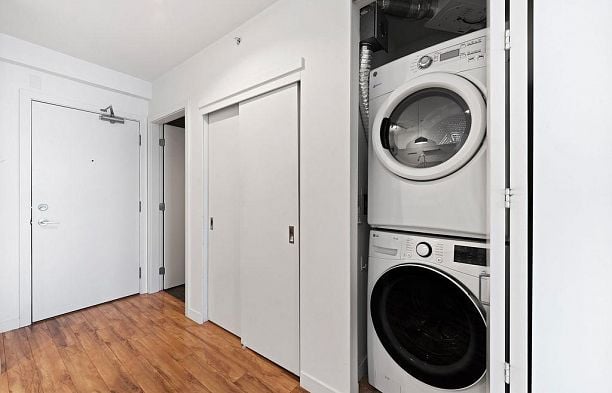 317 289 E 6th Avenue Mount Pleasant VE