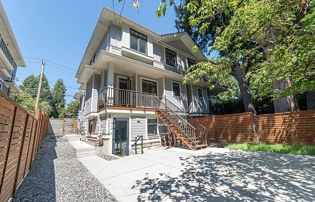 3412 W 43rd Avenue Southlands