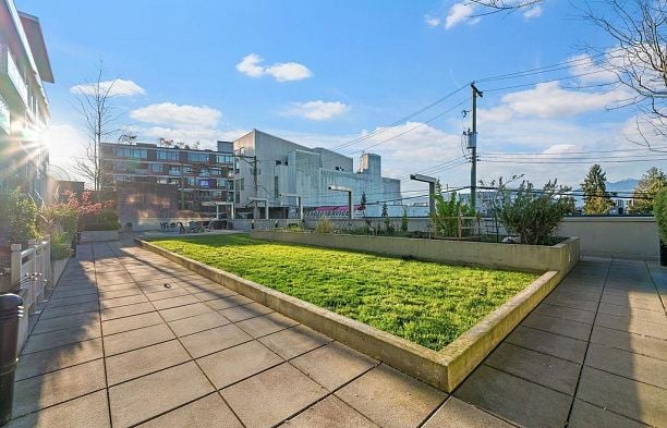 317 289 E 6th Avenue Mount Pleasant VE