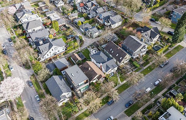 3832 Heather Street Cambie