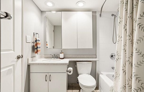 219 288 E 8th Avenue Mount Pleasant VE