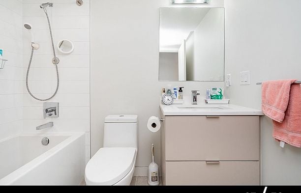 8562 Osler Street Marpole