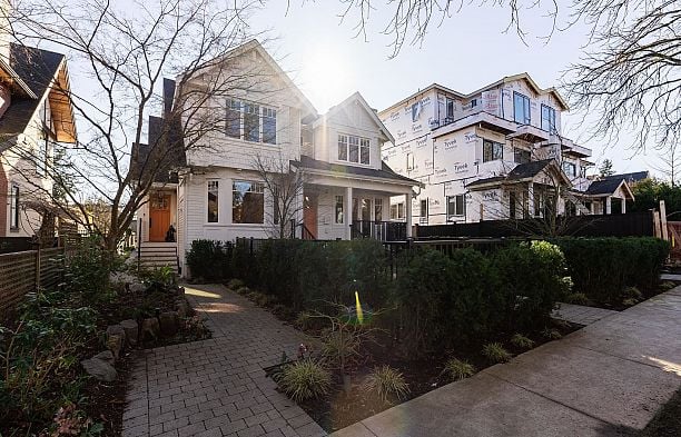 3530 W 43rd Avenue Southlands