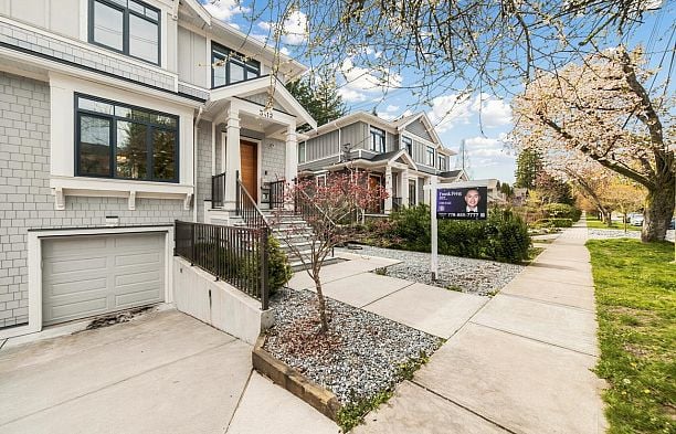 3412 W 43rd Avenue Southlands