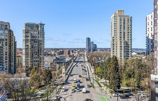 411 1330 Burrard Street Downtown VW