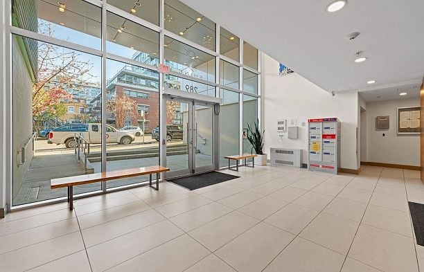 317 289 E 6th Avenue Mount Pleasant VE