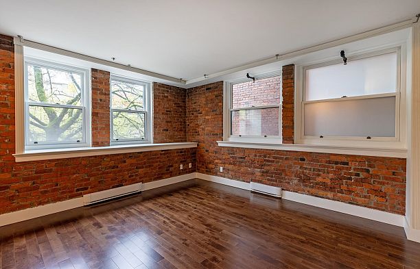 205 233 Abbott Street Downtown VW