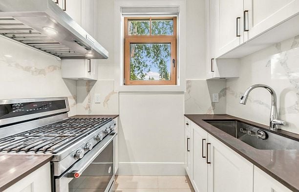 3412 W 43rd Avenue Southlands