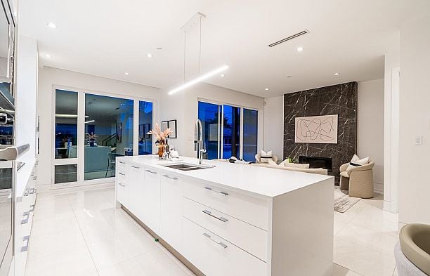 4691 W 9th Avenue Point Grey