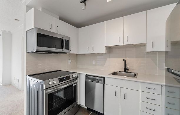 1007 588 Broughton Street Coal Harbour