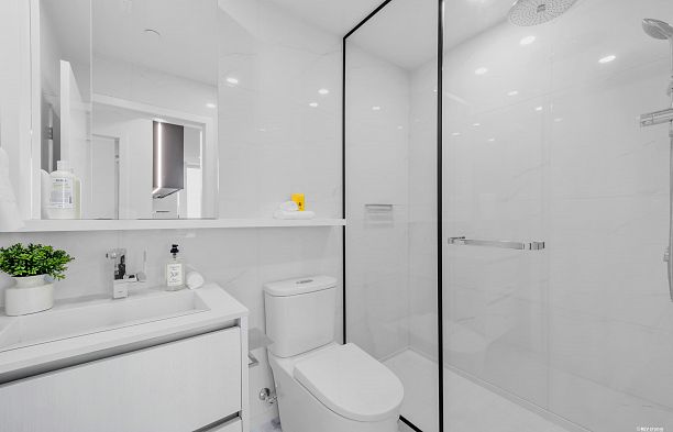705 8415 Granville Street S.W. Marine