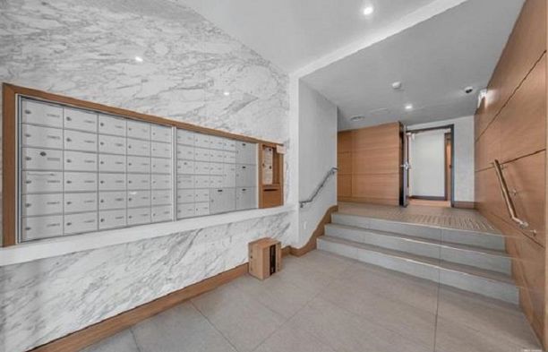 102 4988 Cambie Street Cambie