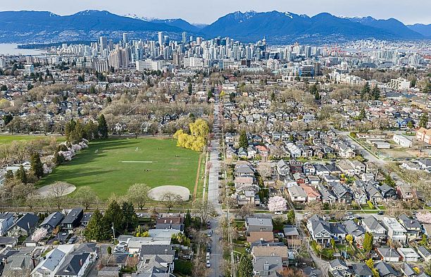 3832 Heather Street Cambie