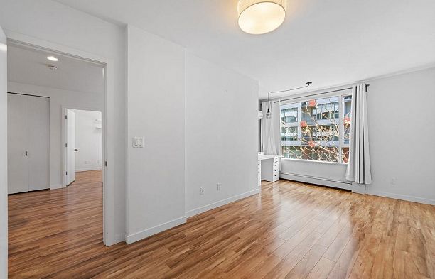 317 289 E 6th Avenue Mount Pleasant VE