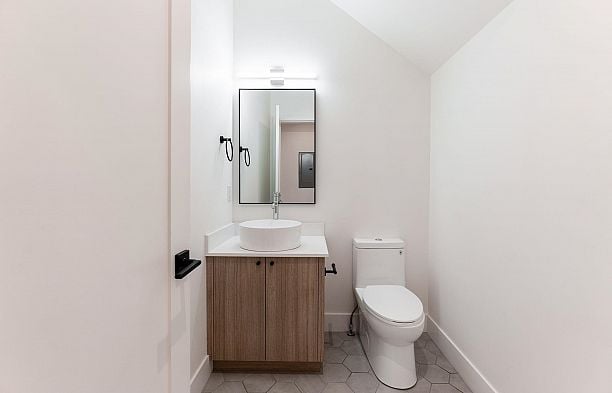 3530 W 43rd Avenue Southlands