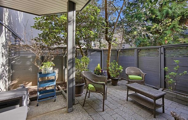 1326 W 7th Avenue Fairview VW