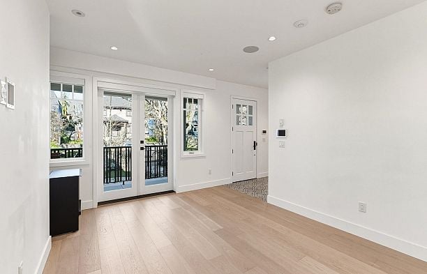 3530 W 43rd Avenue Southlands