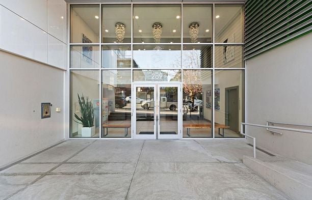 317 289 E 6th Avenue Mount Pleasant VE