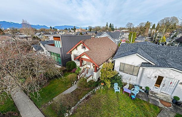 3832 Heather Street Cambie