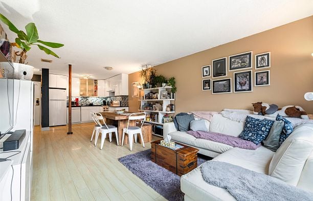 208 808 E 8 Avenue Mount Pleasant VE