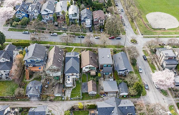 3832 Heather Street Cambie