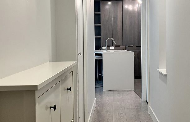 607 989 Nelson Street Downtown VW