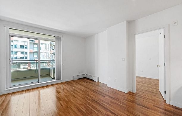 317 289 E 6th Avenue Mount Pleasant VE