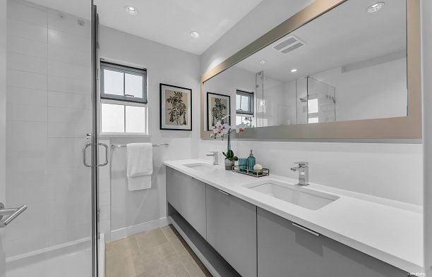 8576 Osler Street Marpole