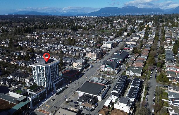 1008 8415 Granville Street S.W. Marine