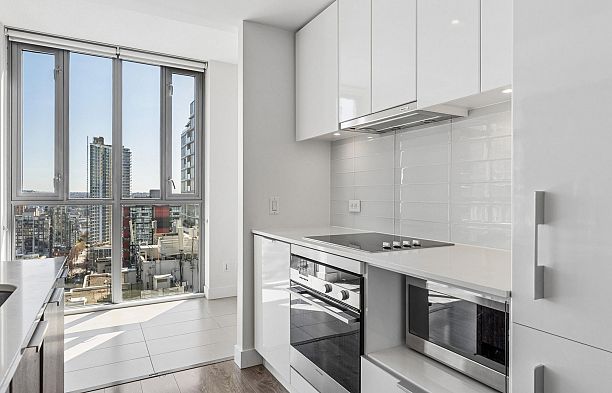 2506 1308 Hornby Street Downtown VW