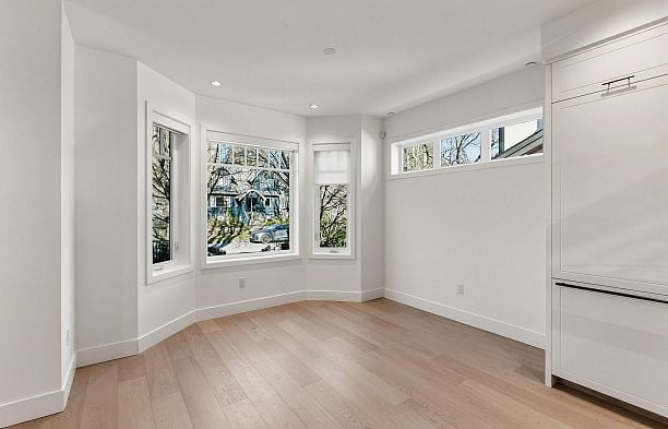 3530 W 43rd Avenue Southlands