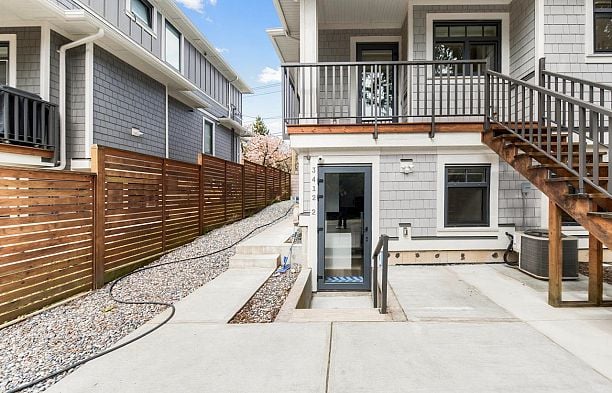 3412 W 43rd Avenue Southlands