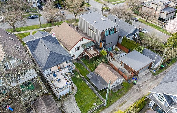 3832 Heather Street Cambie