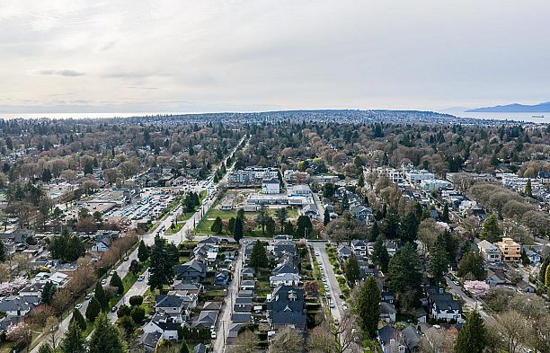 3832 Heather Street Cambie