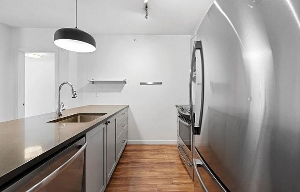 317 289 E 6th Avenue Mount Pleasant VE