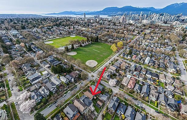 3832 Heather Street Cambie