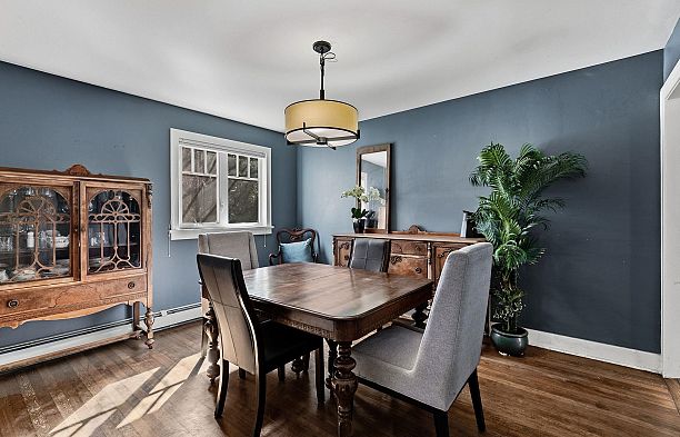 5655 Ontario Street Cambie
