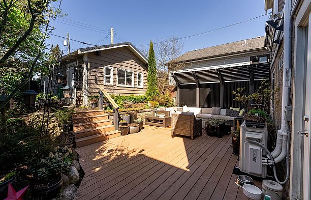 5655 Ontario Street Cambie