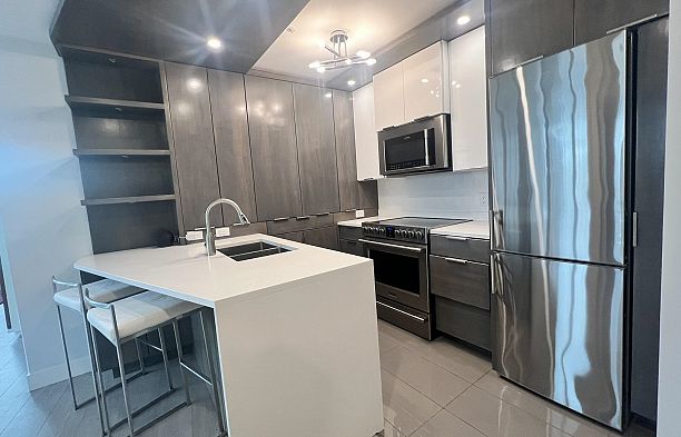 607 989 Nelson Street Downtown VW