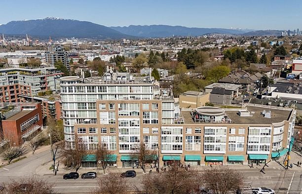 219 288 E 8th Avenue Mount Pleasant VE