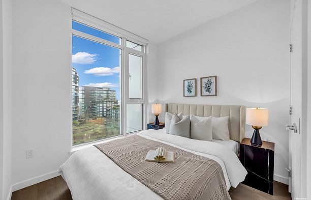 705 8415 Granville Street S.W. Marine