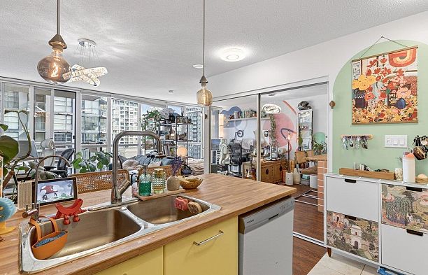 1003 1199 Seymour Street Downtown VW