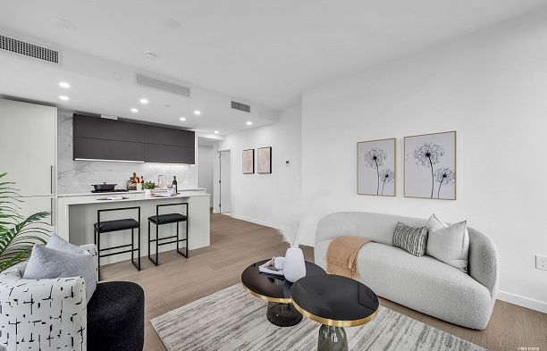 705 8415 Granville Street S.W. Marine